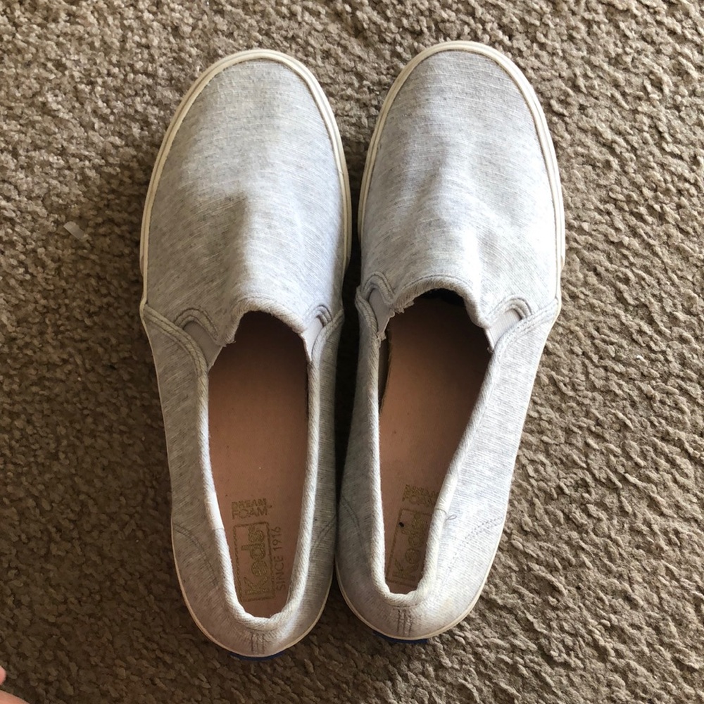 Keds gray slip on in good condition